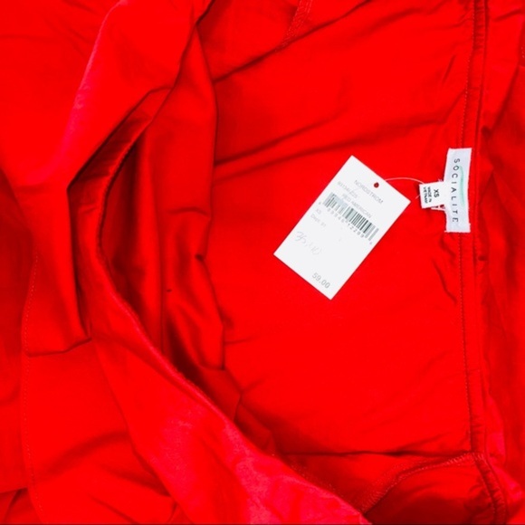 Ruffles dress with pockets! - Picture 10 of 14